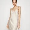 Anna Field Bridal Nightie / 003 - Off-White - Nachtjapon - 003 - Off-White 1 Anna Field Bridal Nightie / 003 - Off-White - Nachtjapon - 003 - Off-White -Anna Field Winkel 7d1e53598b5340148d90f82e5789998c