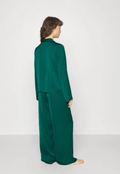 Anna Field Gift Box Pj Set - Pyjama - Green -Anna Field Winkel a667a230e1e0450db65306711a2d6272