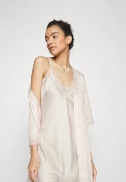 Anna Field Bridal Nightie / 003 - Off-White - Nachtjapon - 003 - Off-White -Anna Field Winkel b0d5595a3a9e44e28968fba66029159e