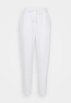 Anna Field Pyjama - Off White 15 Anna Field Pyjama - Off White -Anna Field Winkel d7aa32d567f44e49b85356dc75f04bde