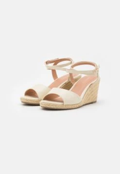 Anna Field Espadrilles - Off-White 10 Anna Field Espadrilles - Off-White -Anna Field Winkel ec7cf148b221415da8af108101e765f4