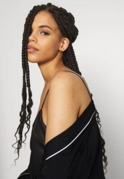 Anna Field Amanda Satin Dressing Gown - Badjas - Black -Anna Field Winkel eed1478cfddd45b9a2232895a3abc79a